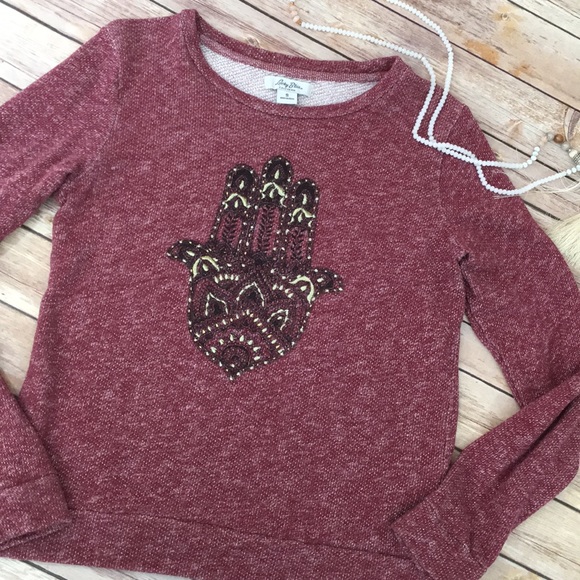 Hamsa hand long sleeve top - Picture 3 of 6